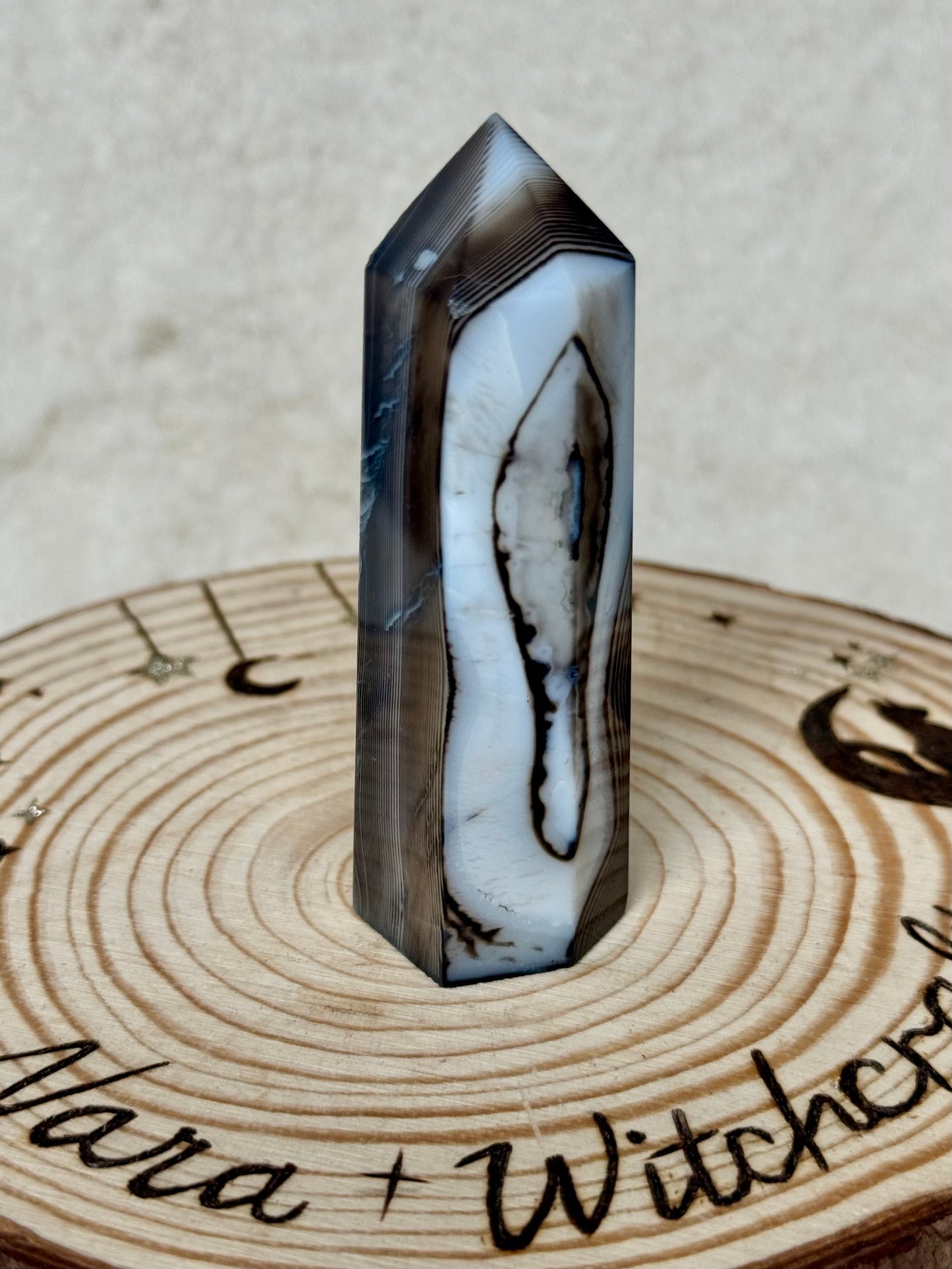 Black Onyx (Banded Onyx) towers