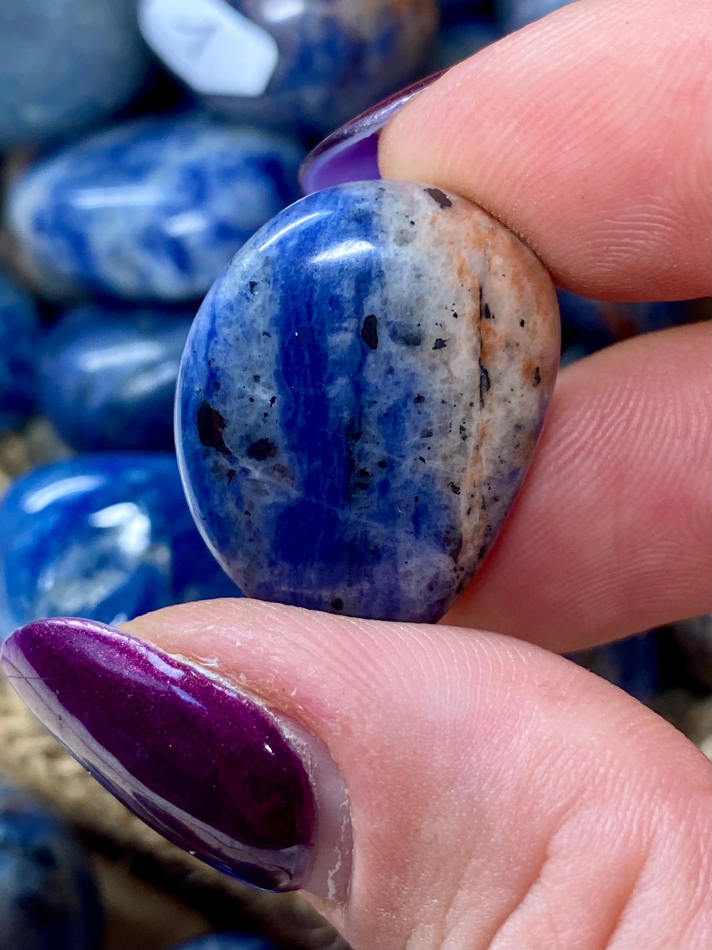Sodalite tumbles (intuitively chosen)