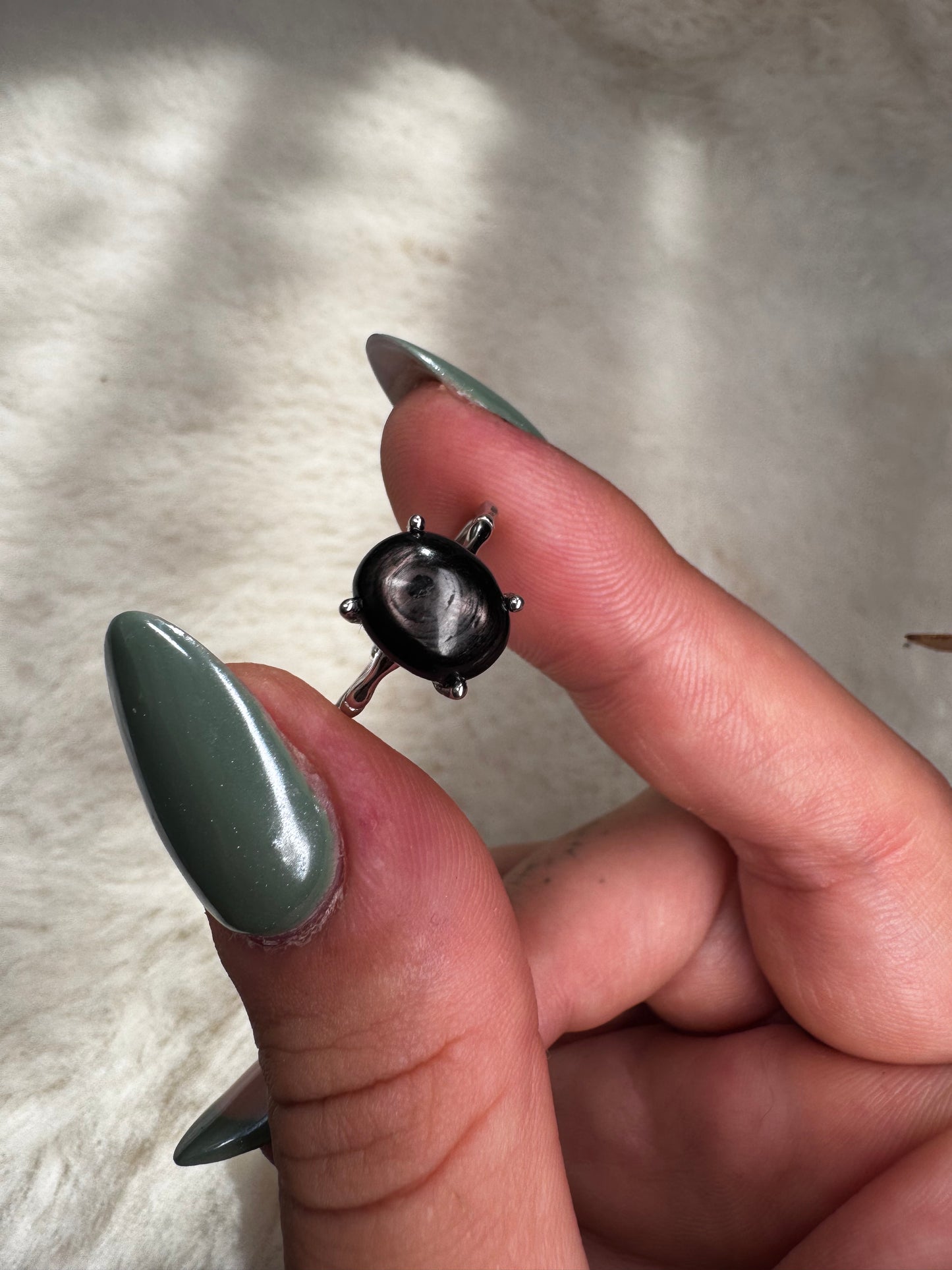 Hypersthene adjustable rings in Silver 925