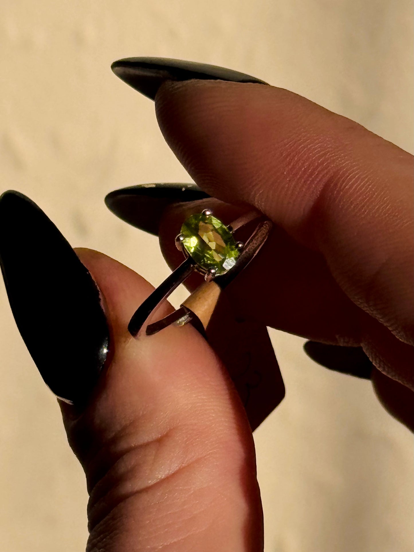 Peridot adjustable vintage ring in Silver 925