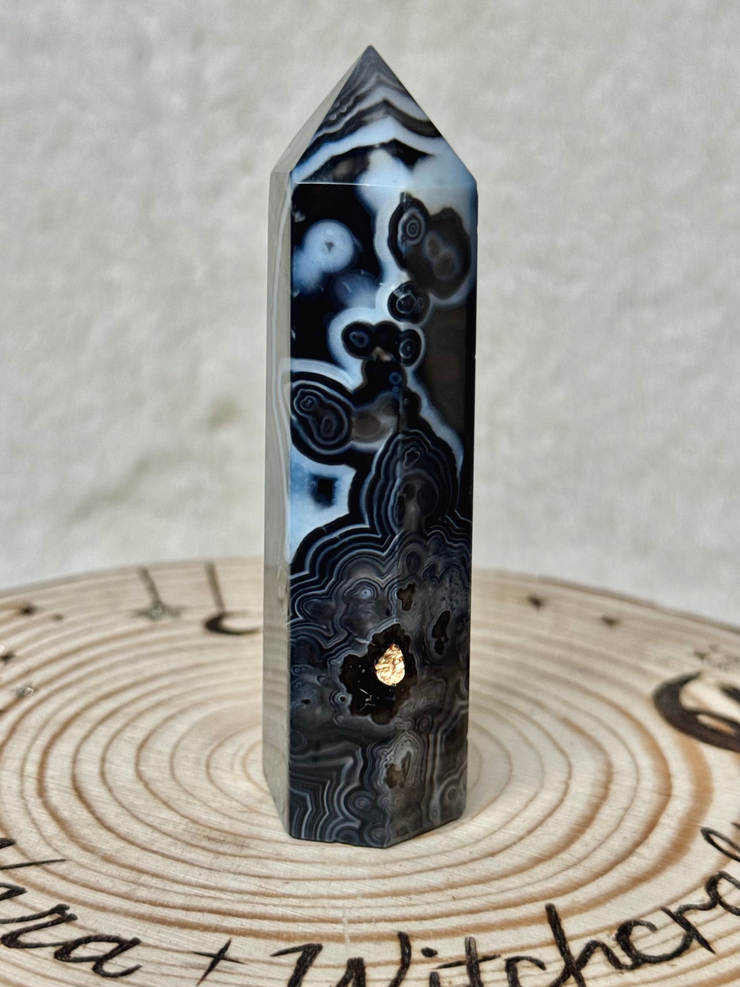 Black Onyx (Banded Onyx) towers
