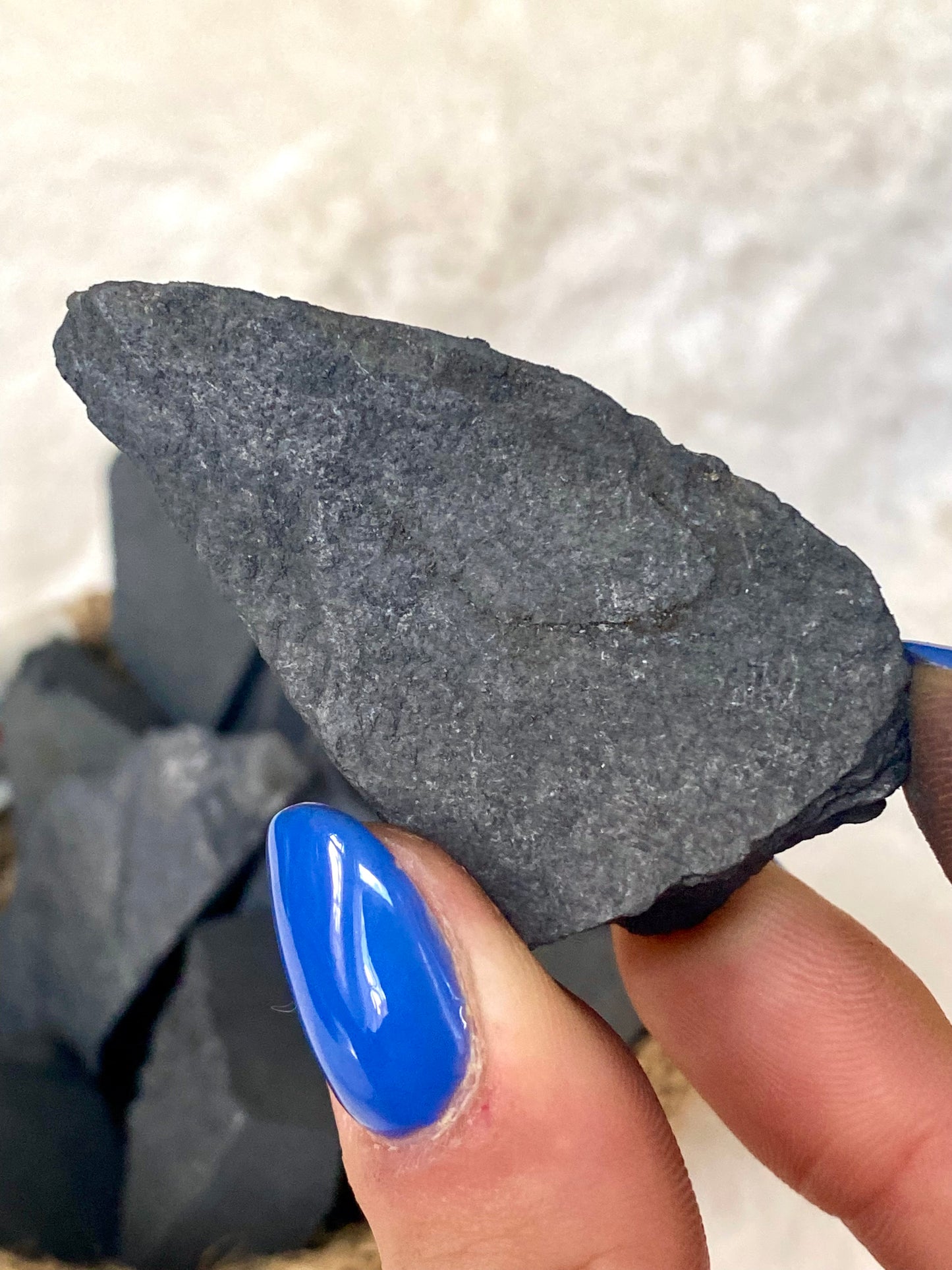Raw shungite shards