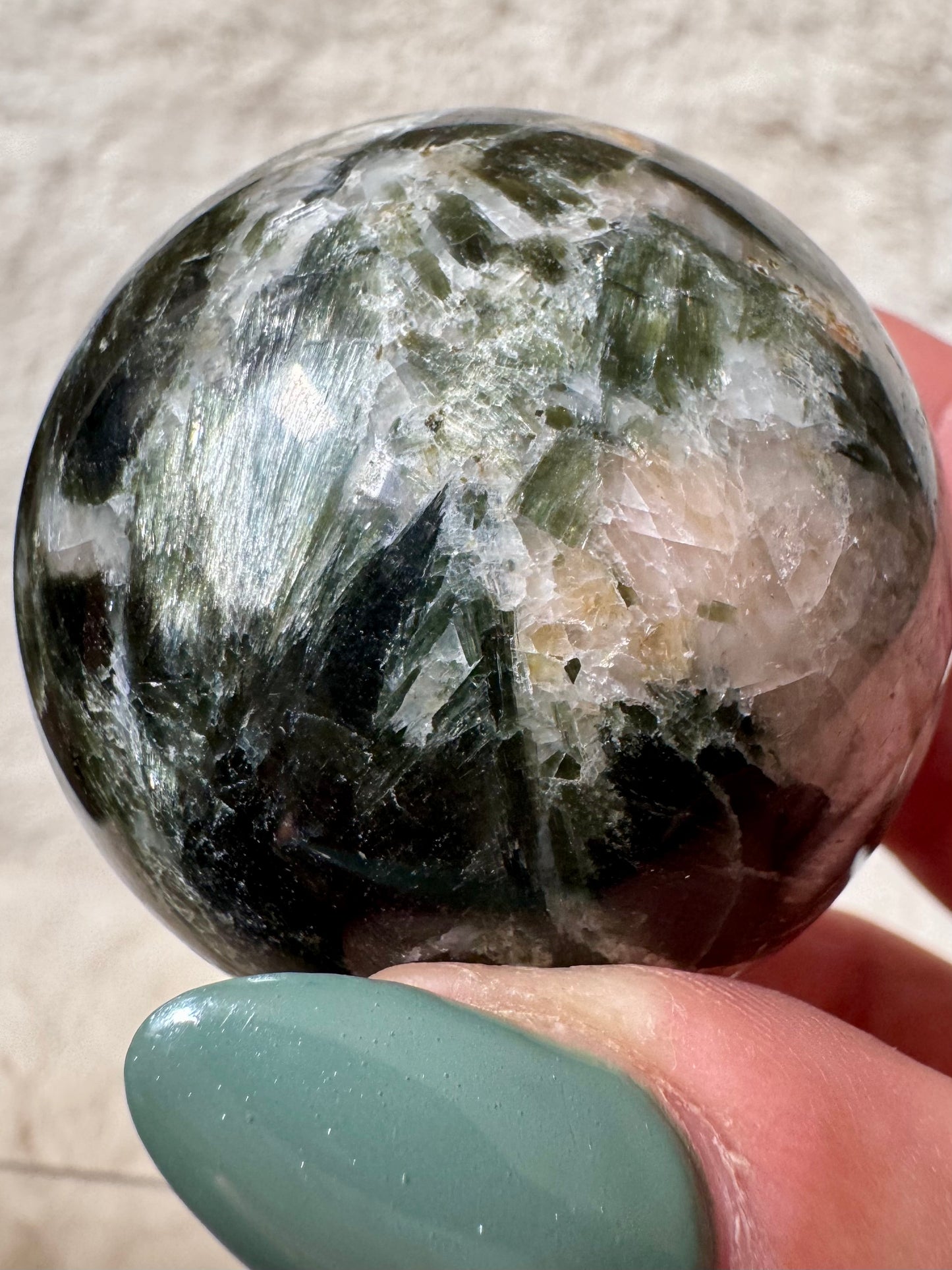 Rare Seraphinite on Matrix| Towers and Spheres