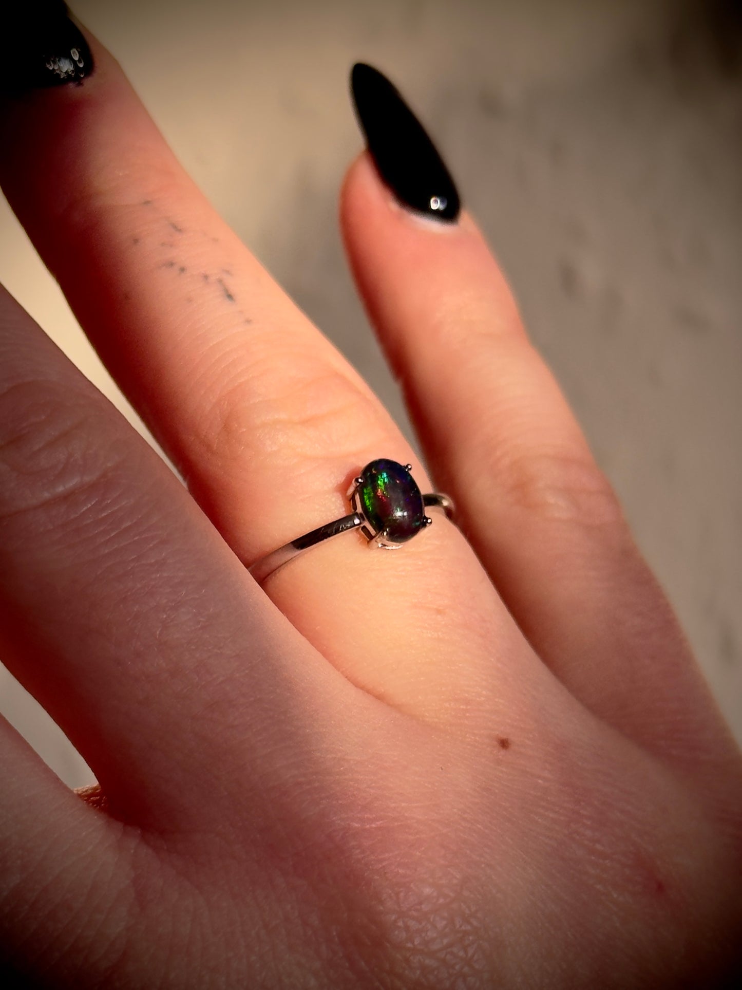 Black Opal adjustable ring in silver 925