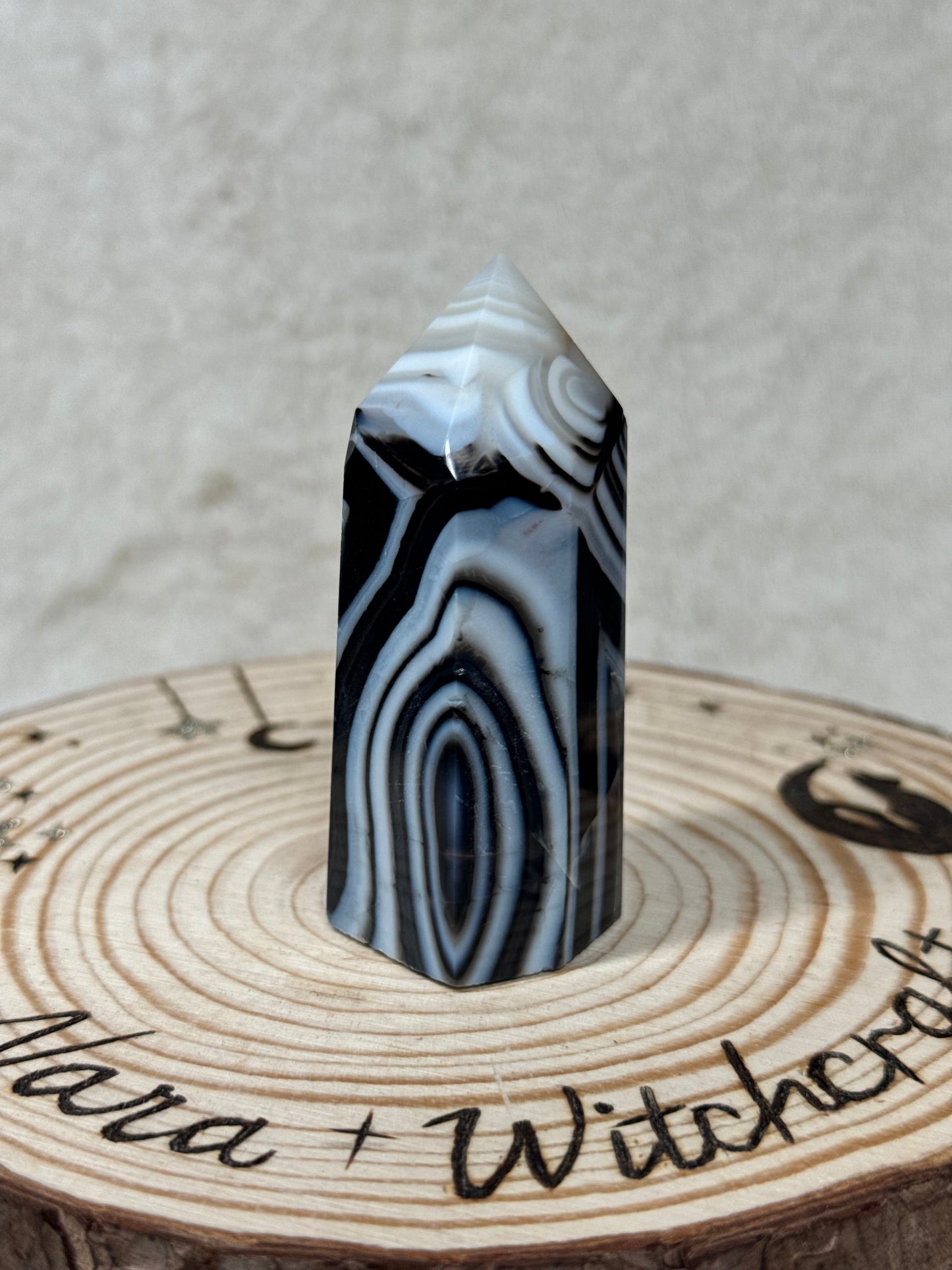 Black Onyx (Banded Onyx) towers