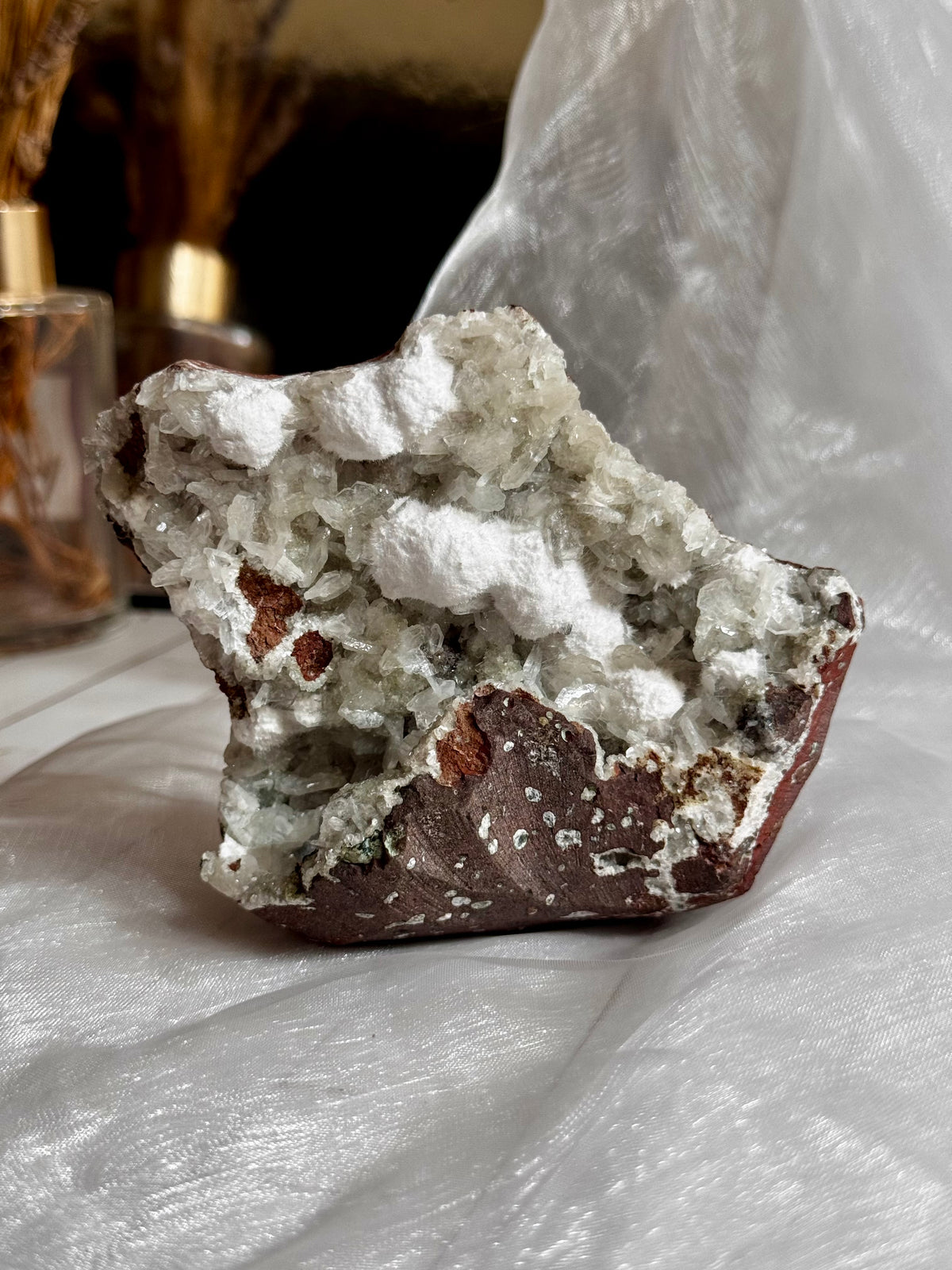 Okenite spheres on Crystallised Apophyllite, Stilbite & Green Chalcedony|Quartz – Indian Zeolite Specimen