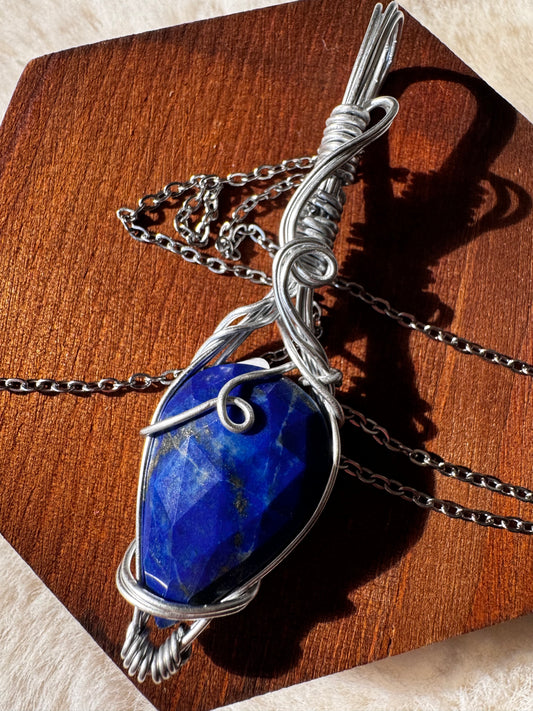Wire wrapped faceted Lapis Lazuli Pendant