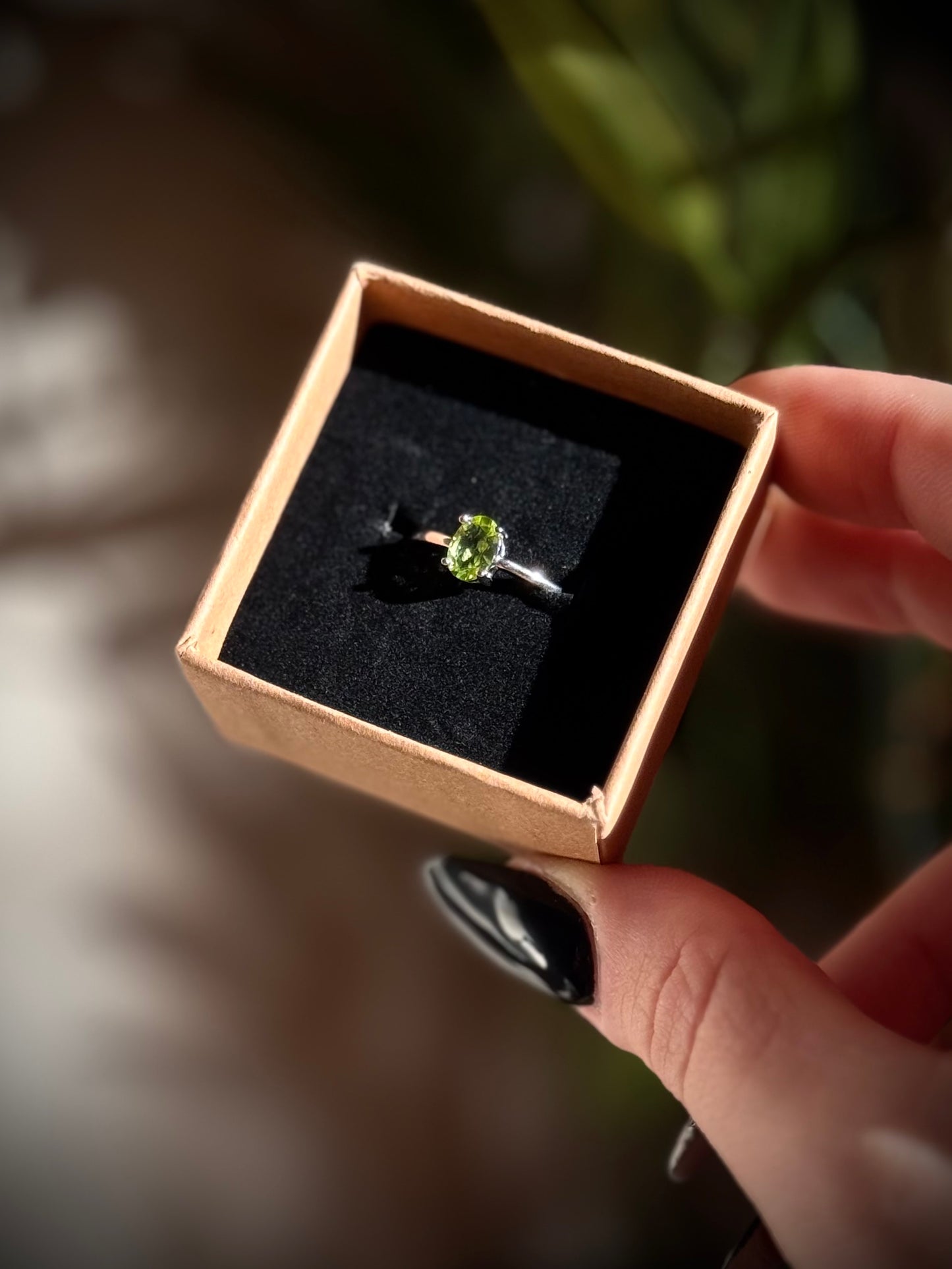 Peridot adjustable vintage ring in Silver 925