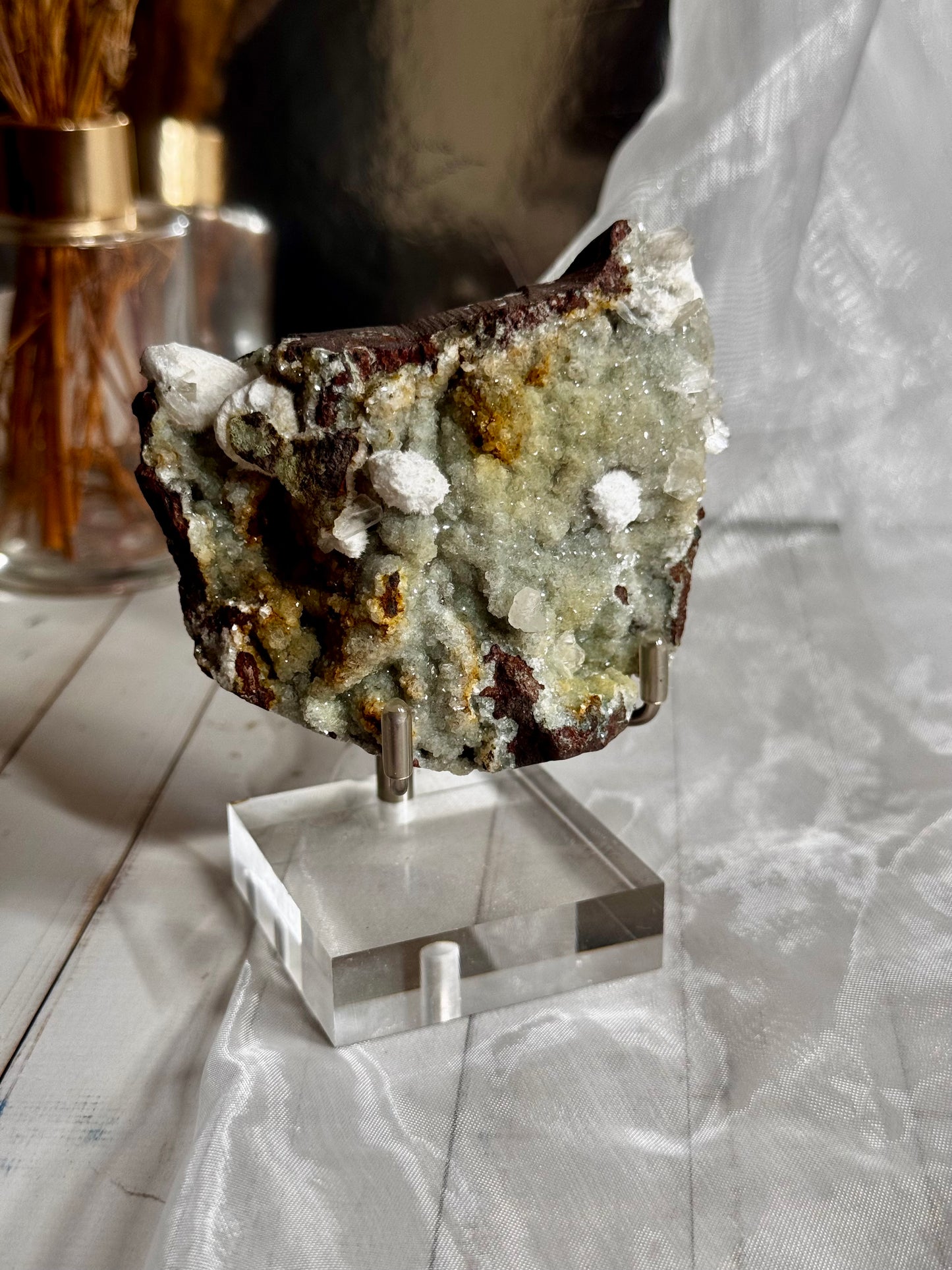 Okenite spheres on Crystallised Apophyllite, Stilbite & Green Chalcedony|Quartz – Indian Zeolite Specimen