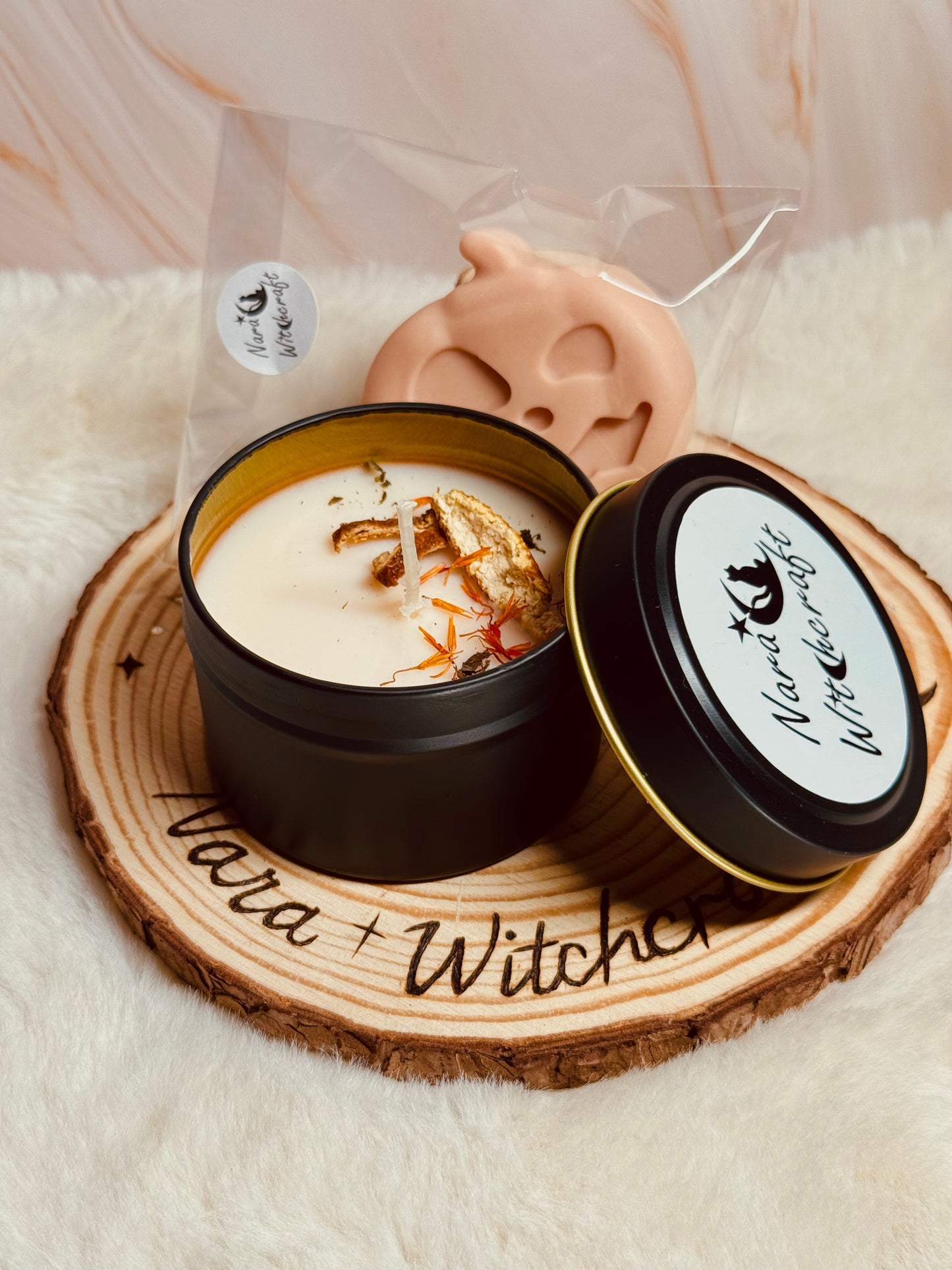 Baked Bread scented tin candle and pumpkin wax melt