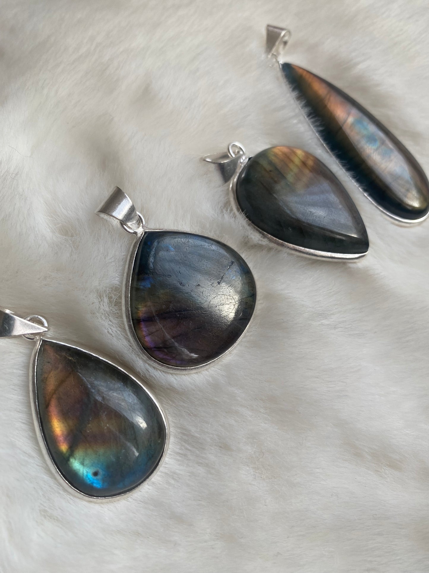 Labradorite Silver plated brass pendants (Silver 925 coated brass)