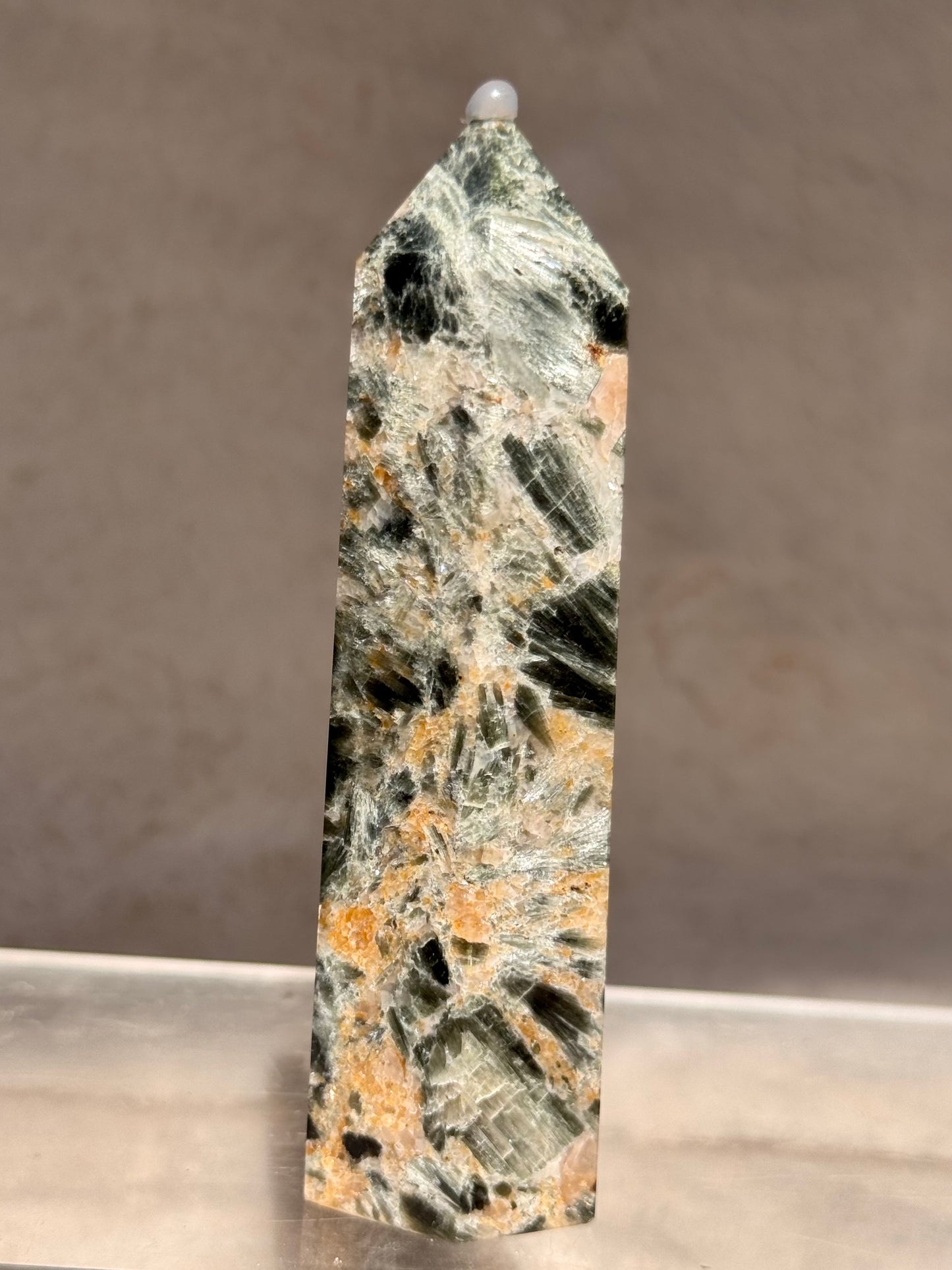 Rare Seraphinite on Matrix| Towers and Spheres