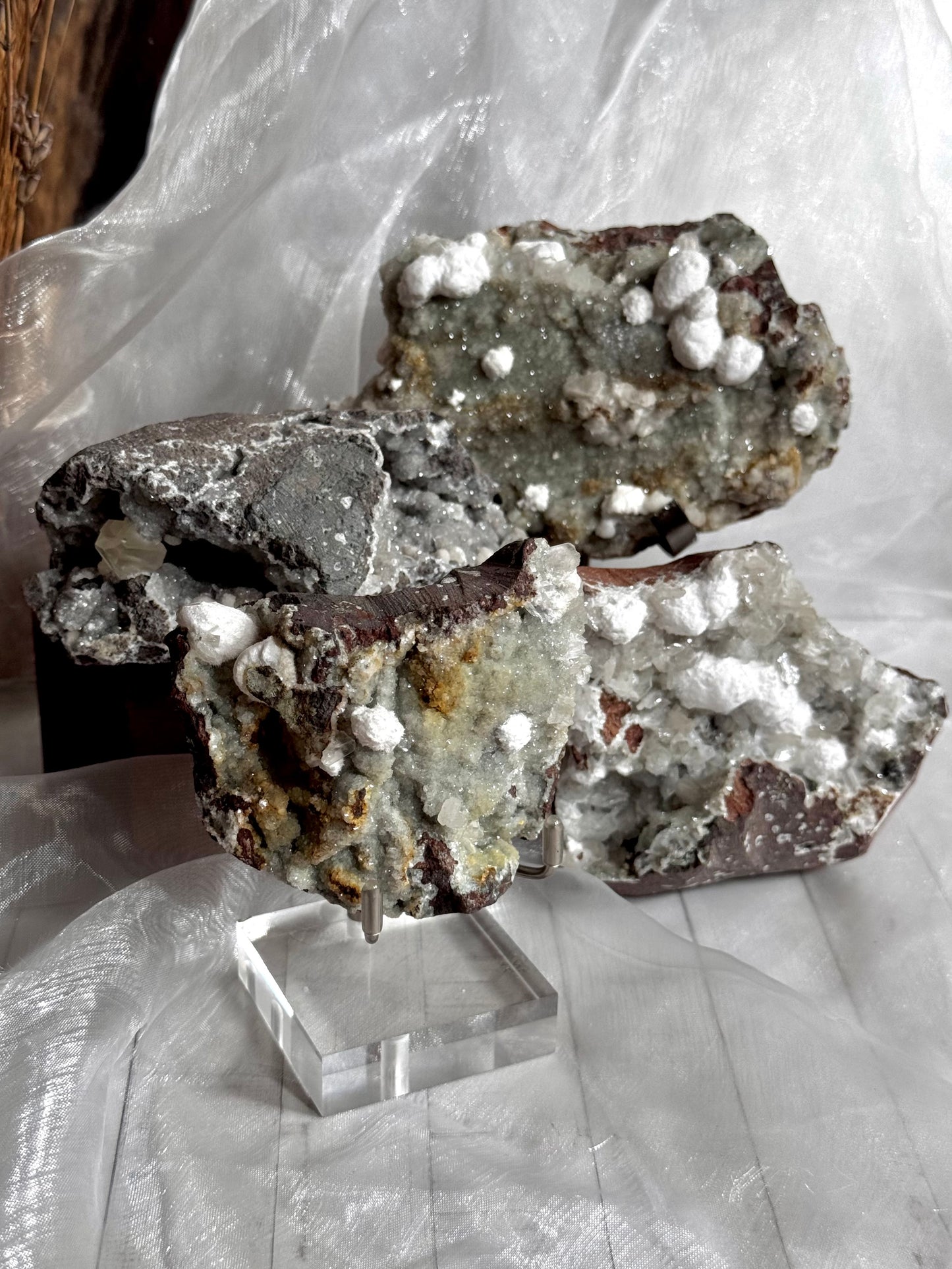 Okenite spheres on Crystallised Apophyllite, Stilbite & Green Chalcedony|Quartz – Indian Zeolite Specimen