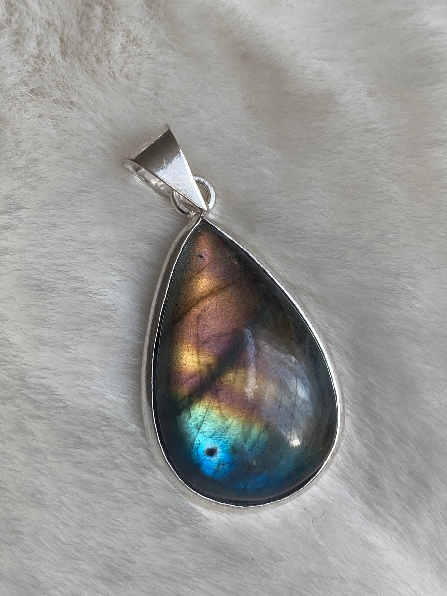 Labradorite Silver plated brass pendants (Silver 925 coated brass)